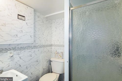 1904 Alder St, Philadelphia PA 19148-2365 exterior