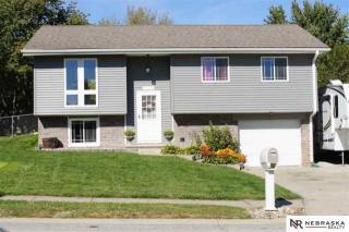 14008 Greenfield Rd, Omaha NE  68138-3535 exterior