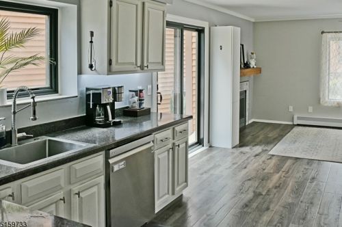 19 Heritage Way, Rockaway NJ 07866-4820 exterior