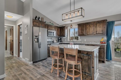 2156 4th St, Sartell, MN 56377-2157