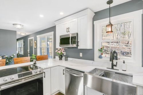 263 Mccall Rd, Exeter CT  06249-2427 exterior