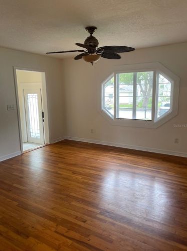 1914 Aileen St, Tampa FL  33607-2022 exterior