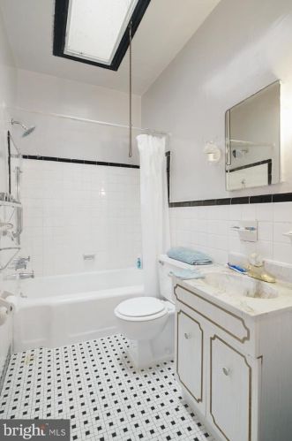 940 66th St, Philadelphia PA  19151-3101 exterior