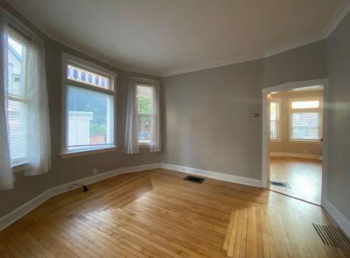 4711 Hamilton Ave, Chicago IL  60625-1510 exterior