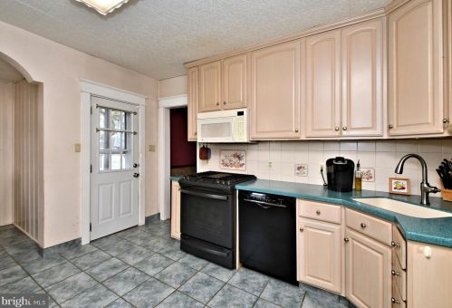 411 Magee, Philadelphia PA 19135-2723 exterior