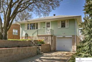 7810 Charles St, Omaha, NE 68114-1502