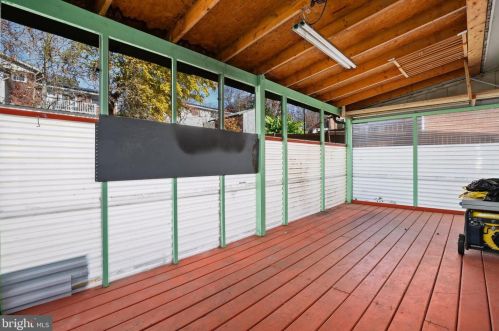 822 Malibu Dr, Silver Spring MD 20901-3648 exterior