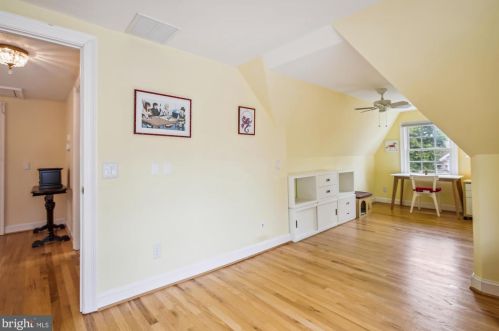 2417 Davis Ave, Alexandria VA  22302-3209 exterior