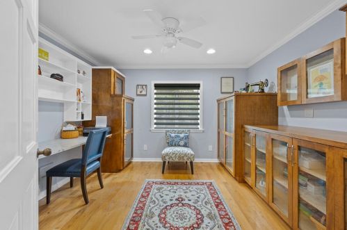 5172 Seahorse Ave, Naples FL 34103-2470 exterior