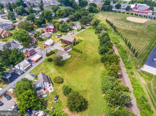 720 Elizabeth St, Lancaster PA  17603-2218 exterior