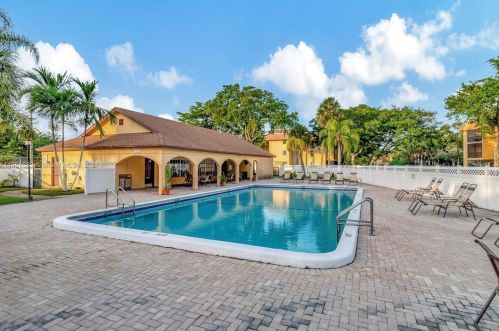 470 20th St, Boca Raton FL  33431-7944 exterior