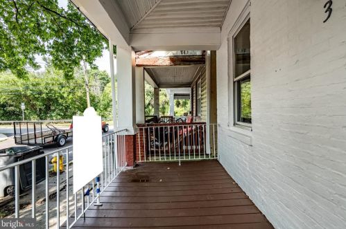 3 Walnut St, Pottstown PA 19464-5418 exterior