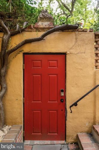 1429 Q St, Washington DC 20009-3808 exterior