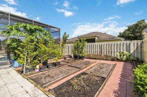 1137 Brantley Est Dr, Altamonte Springs FL 32714-5617 exterior