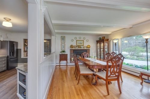 212 Hopkinton Rd, Concord NH 03301-7911 exterior