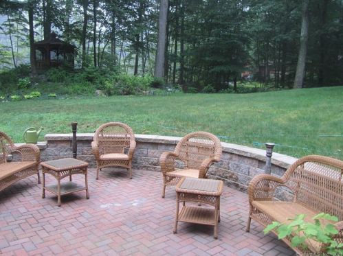 37 Bayne St, Norwalk CT 06851-1201 exterior