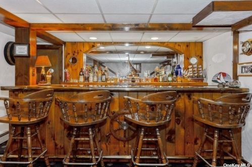 14 Lydia St, Valley Stream NY 11580-2714 exterior