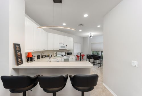 10102 Chadwick Dr, Fort Pierce FL  34987-2420 exterior