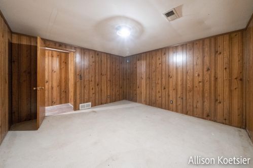 4301 36th St, Grand Rapids MI 49512-1947 exterior