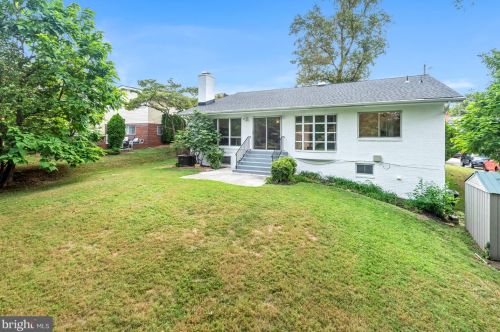 11008 Wheeler Dr, Silver Spring MD 20901-4426 exterior