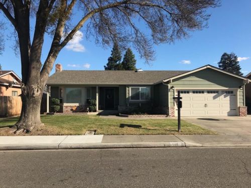 150 Quincy Rd, Turlock CA  95382-7001 exterior