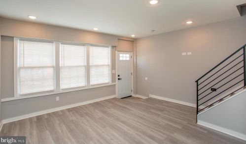 5809 Ditman St, Philadelphia PA 19135-4043 exterior