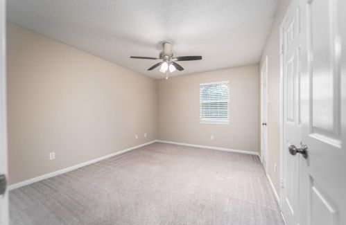 5203 Mnr Gln Dr, Humble TX 77345-1456 exterior