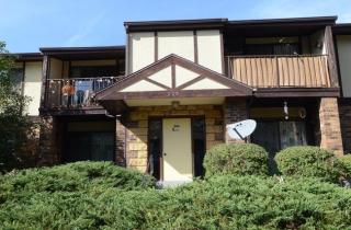 206 Ski Ct, Madison, WI 53713-4608