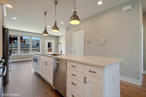 2752 Monroe St, Chicago IL 60624-2661 exterior