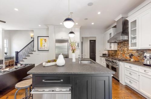 765 Brook Park Pl, Atlanta GA 30342-2839 exterior