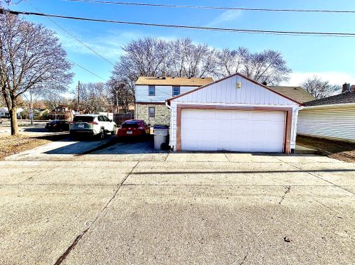 3409 Chase Ave, Milwaukee WI 53207-3347 exterior