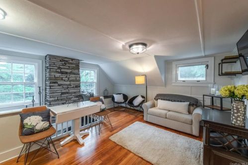 97-105 Kingwood Park, Poughkeepsie NY  12601-5448 exterior