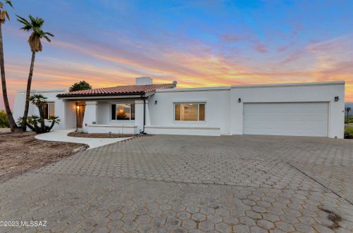 4701 Camino Gacela, Tucson AZ  85718-6813 exterior