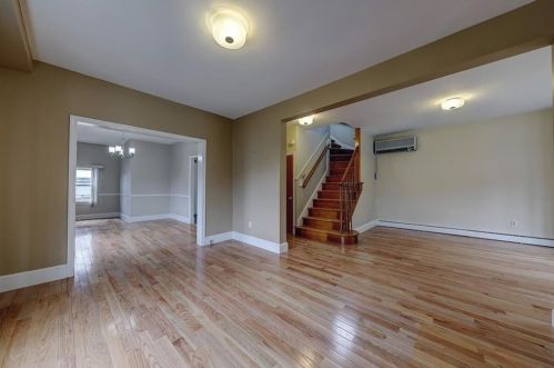 100 Beaufort St, Providence RI  02908-4435 exterior