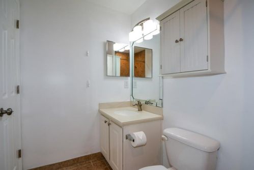 313 Granville Ct, Atlanta GA  30328-3434 exterior