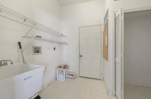 149 Palmetto Dunes Cir, Naples FL 34113-7566 exterior