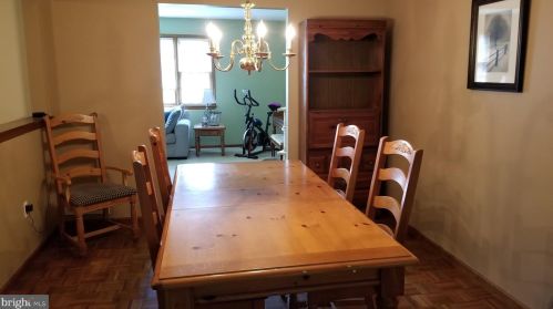 26 Acres Dr, Trenton NJ 08690-3915 exterior