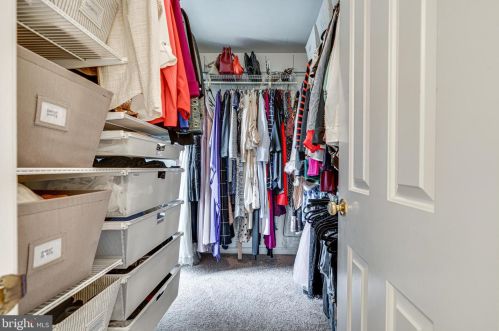 6263 Gentle Ln, Alexandria VA 22310-2260 exterior