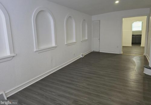 2602 Marshall St, Philadelphia PA 19148-4612 exterior