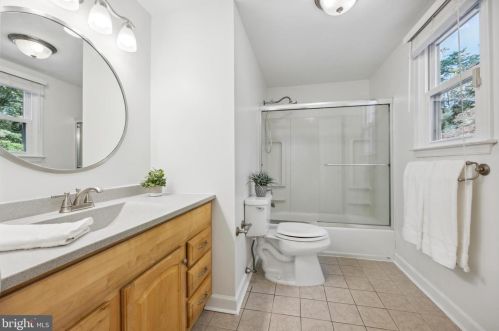 475 Cricket Ln, Media PA 19063-5403 exterior