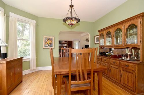 250 3 St, Elmhurst IL 60126-2460 exterior