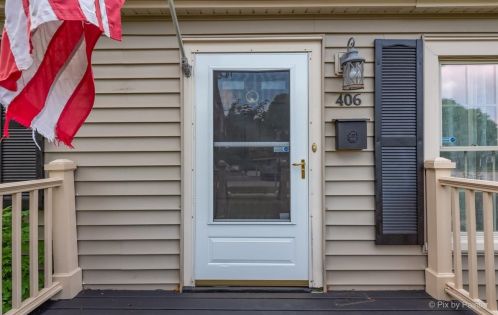 406 Avery St, Elmhurst IL  60126-4910 exterior