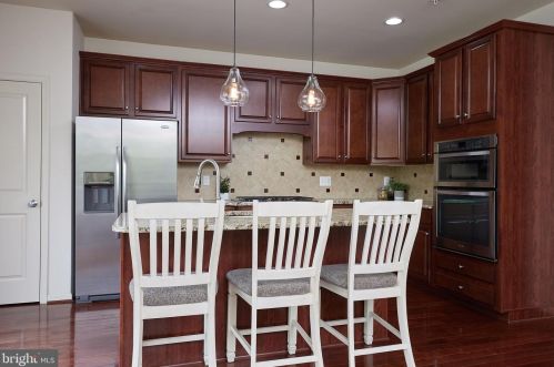 1209 Poplar Run Dr, Silver Spring MD 20906-6717 exterior