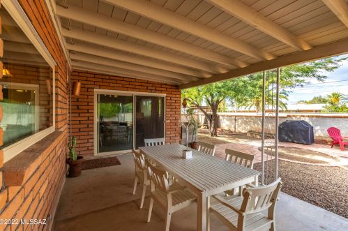 6611 Paseo San Ciro, Tucson AZ  85710-2107 exterior