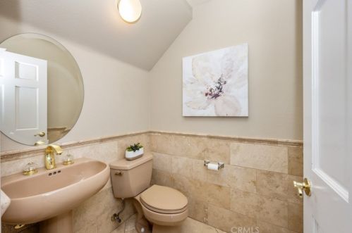 8079 Golden Star Ave, Riverside CA 92506-5710 exterior