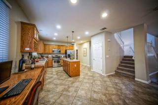 707 Flemish Ct, Los Angeles CA  94513-5621 exterior