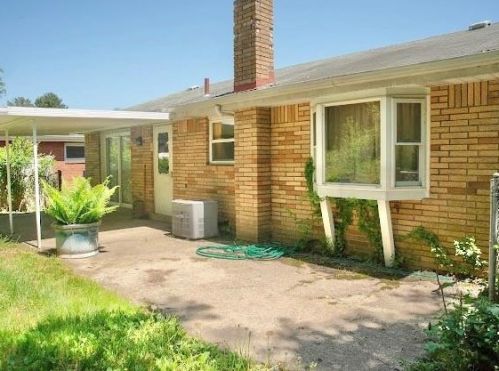 1766 Chessland St, Pittsburgh PA 15205-4003 exterior