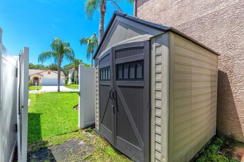 11322 Glenmont Dr, Tampa FL 33635-1533 exterior