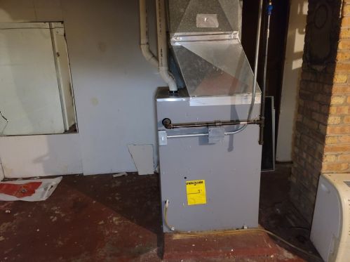 3433 16 St, Milwaukee WI 53206-2340 exterior