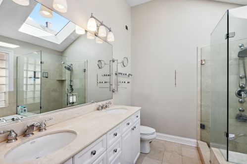 2326 Charleston St, Chicago IL 60647-4112 exterior